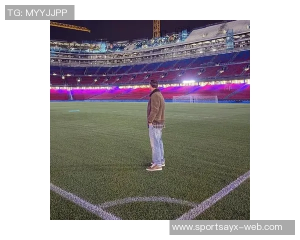 梅西社媒分享诺坎普打卡热潮球迷争相拍照留念